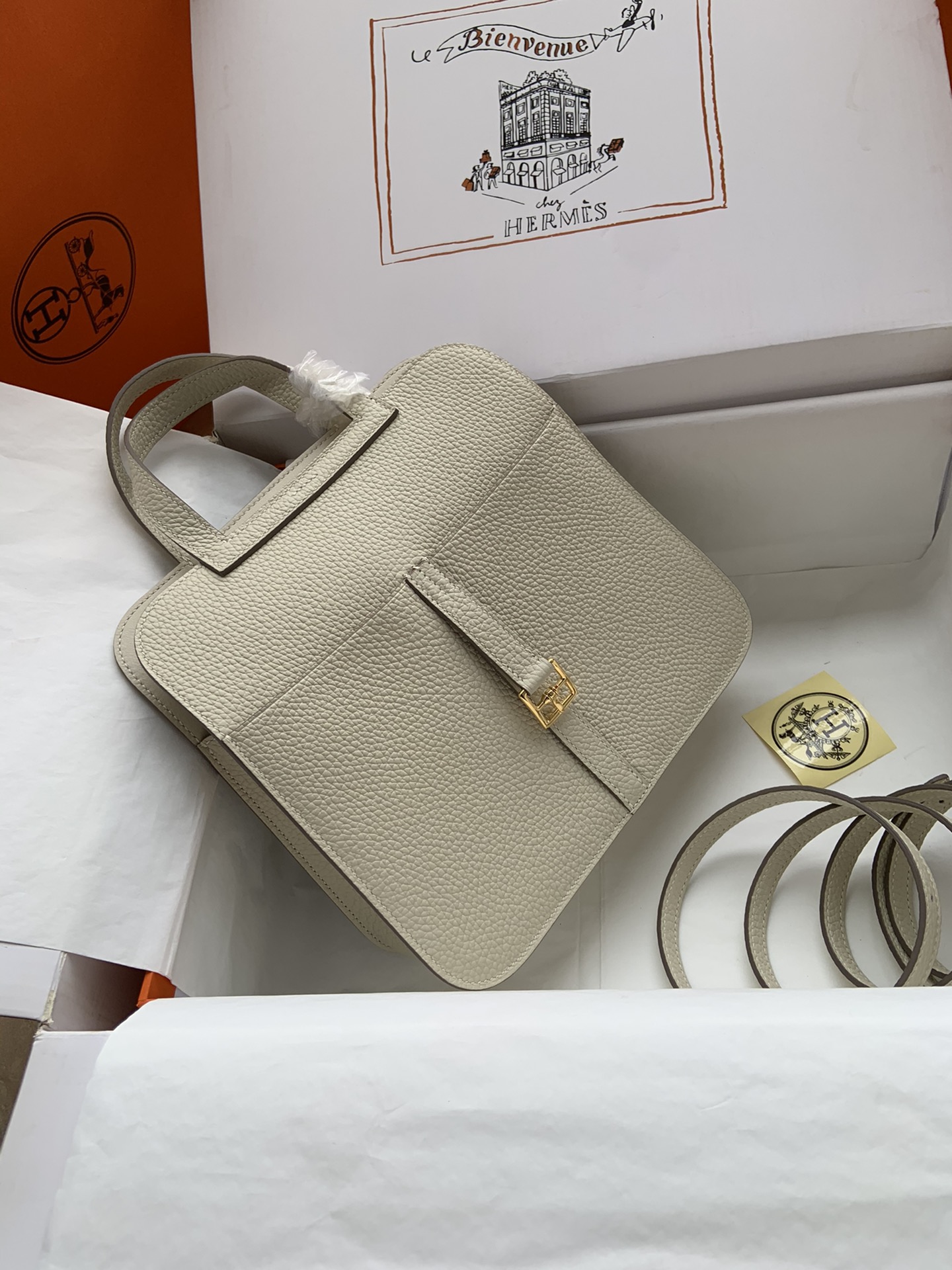 Hermes Halzan 25 Handbag Shoulder Bag In Pearl Grey Clemence Leather